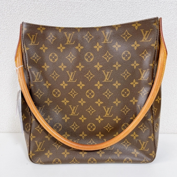 Louis Vuitton bag - Picture 1 of 7